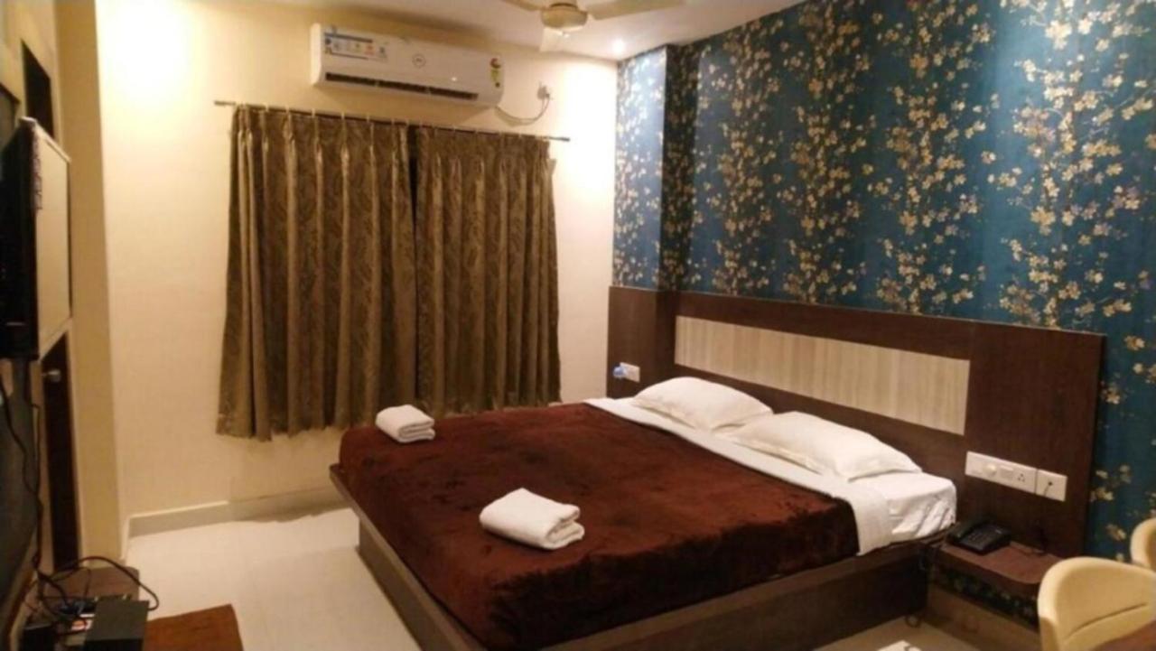 Hotel Home Town Near Golden Beach Puri Official المظهر الخارجي الصورة